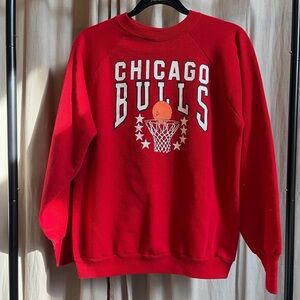 LOGO 7 Chicago Bulls Red Crewneck Sweater